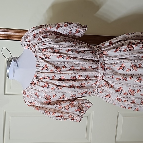 A love a dress - Picture 5 of 9